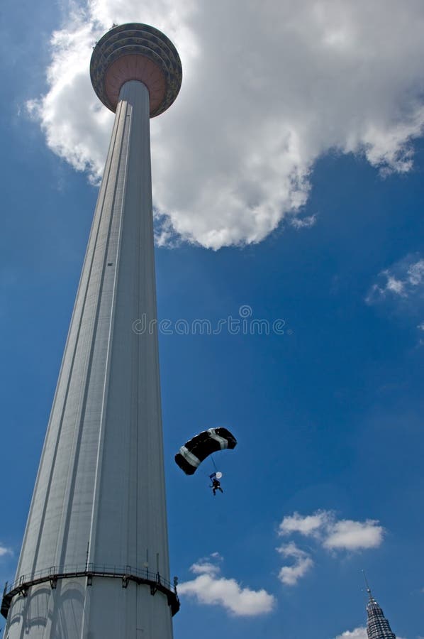 Saut international de tour de la Malaisie Kuala Lumpur image libre de droits Saut international de tour de la Malaisie Kuala Lumpur image libre de droits