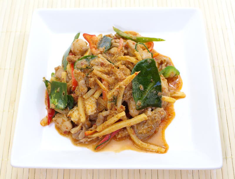 Savory curry with chicken and bamboo