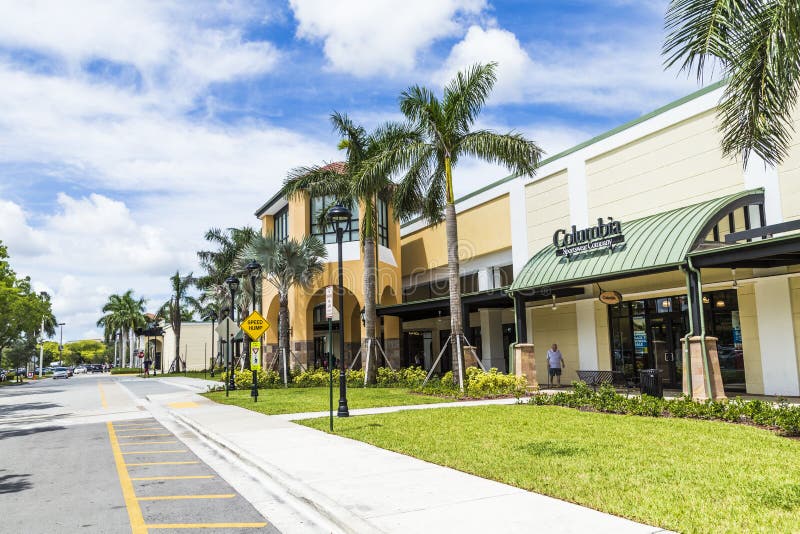 About Sawgrass Mills® - A Shopping Center in Sunrise, FL - A Simon Property