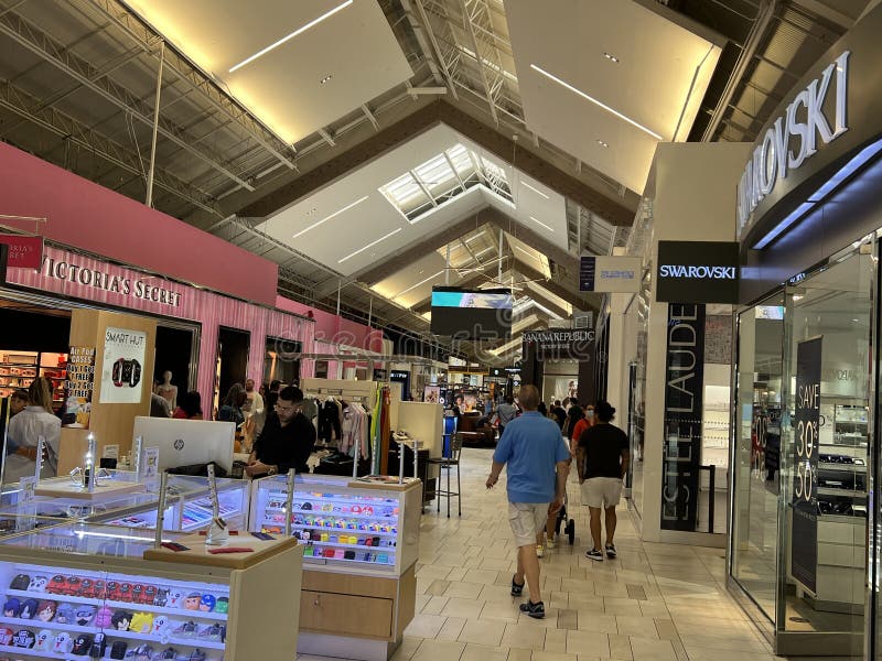 Interior of the Sawgrass Mills shopping mall (the 2nd largest in Florida),  Sunrise, Broward County, Florida, USA Stock Photo - Alamy