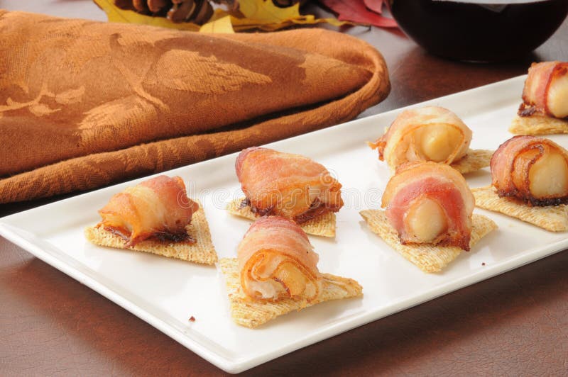 Scallops Envolvidos No Bacon Foto de Stock Imagem de bacon, vieiras