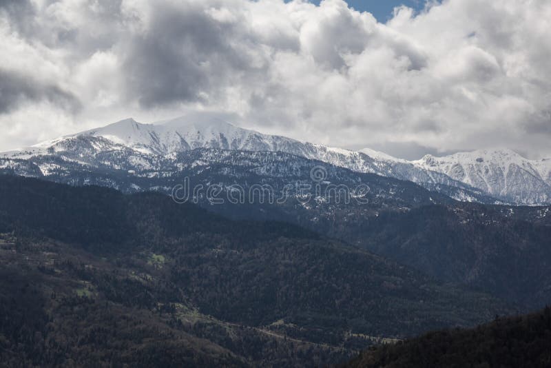 Scape de montagne en parc national de borjomi photo stock Scape de montagne en parc national de borjomi photo stock