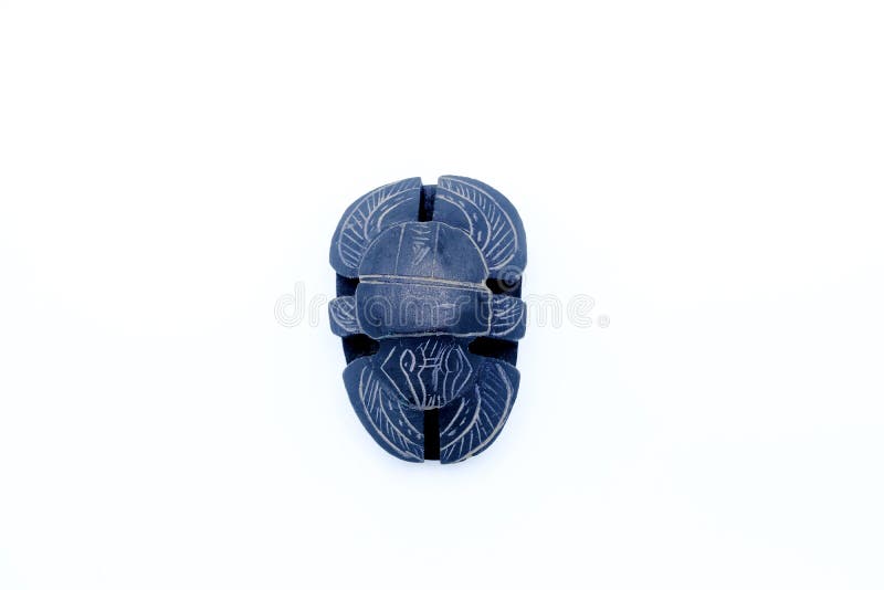 Scarabaeus rzeźbiący w alabaster kamieniu obrazy stock Scarabaeus rzeźbiący w alabaster kamieniu obrazy stock
