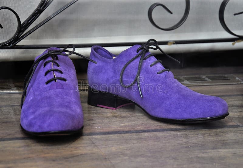 Scarpe maschii di modo immagini stock libere da diritti Scarpe maschii di modo immagini stock libere da diritti