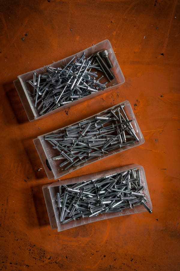 Adattatore Rivettatrice Per Avvitatrice | Per Ribattini 2,4-4,8 Mm | In Alluminio, Acciaio E Acciaio Inox