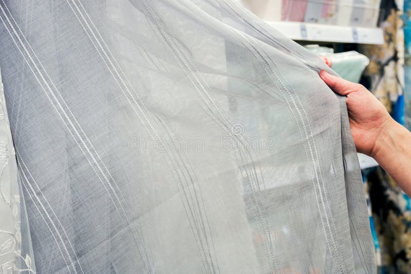 Scelga da varie tende ha presentato i tessuti per l'interno domestico Campioni di struttura dei tessuti colorati multi immagini stock libere da diritti Scelga da varie tende ha presentato i tessuti per l'interno domestico Campioni di struttura dei tessuti colorati multi immagini stock libere da diritti