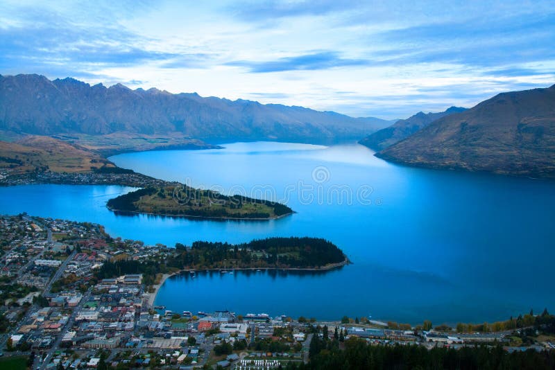 Queenstown New Zealand, The Remarkables and Lake Wakatipu royalty free stock photography Queenstown New Zealand, The Remarkables and Lake Wakatipu royalty free stock photography