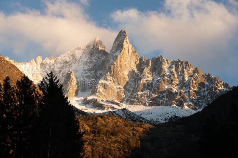 Scenic View of Snow-covered Peaks of Aiguille Verte in the French Alps ...