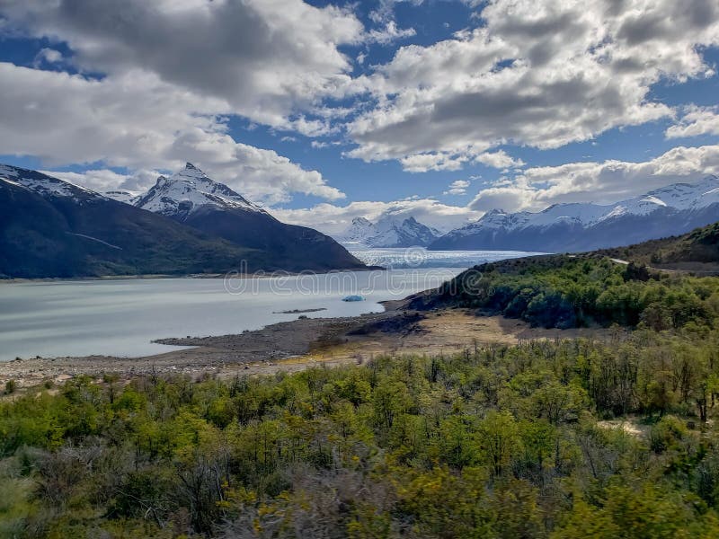 Scenic views of Glaciar Perito Moreno, El Calafate, Argentina. Scenic views of Glacier Perito Moreno, El Calafate, Argentina taken on October of 2018 royalty free stock image Scenic views of Glaciar Perito Moreno, El Calafate, Argentina. Scenic views of Glacier Perito Moreno, El Calafate, Argentina taken on October of 2018 royalty free stock image