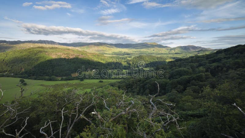 Sceniczny Górzysty widok od Podwyższonej perspektywy