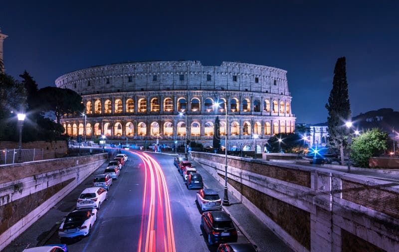 Scenisk cityscape för Rome Coliseumnatt Stads- landskap Colosseum royaltyfri bild Scenisk cityscape för Rome Coliseumnatt Stads- landskap Colosseum royaltyfri bild