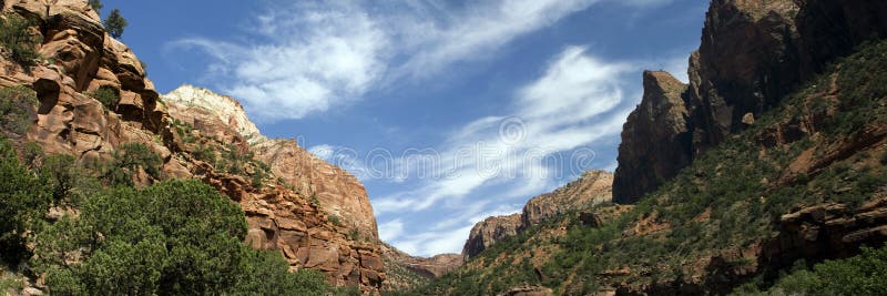 scenisk sikt för arizona liggandeberg royaltyfria bilder scenisk sikt för arizona liggandeberg royaltyfria bilder