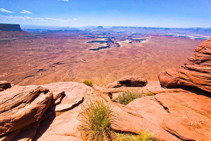 Sceniskt förbise från Canyonlandss ö i himlen, den Moab öknen royaltyfria bilder Sceniskt förbise från Canyonlandss ö i himlen, den Moab öknen royaltyfria bilder