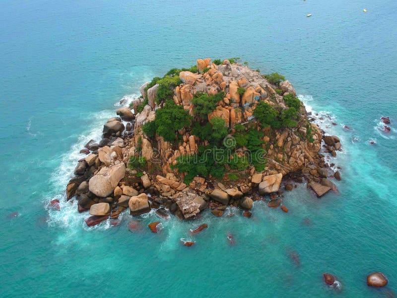 Schaukeln Sie Insel von oben genanntem im Pazifischen Ozean nahe Acapulco, Mexiko stockfotografie Schaukeln Sie Insel von oben genanntem im Pazifischen Ozean nahe Acapulco, Mexiko stockfotografie