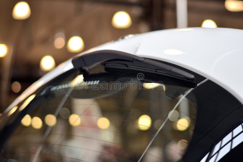 Panorama-Dach Im Auto Große Windschutzscheibe Im Auto Stockbild - Bild von  glas, innere: 233433647