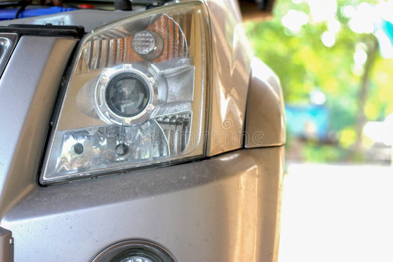 Scheinwerfer des Kleinlastwagens, Bildnahaufnahmeteil des Automobils stockbild Scheinwerfer des Kleinlastwagens, Bildnahaufnahmeteil des Automobils stockbild