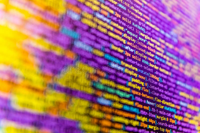 Schermata astratta dello sviluppatore Web. codificare i codici sul monitor nell'ufficio per i prodotti di sfondo o di montaggio. c fotografie stock