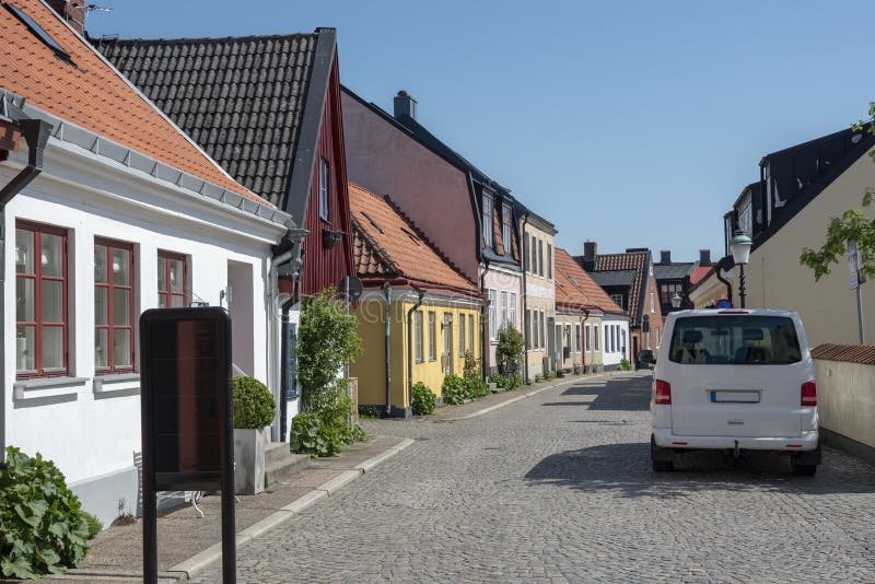 Schilderachtige straat in Ystad Zweden royalty-vrije stock afbeelding