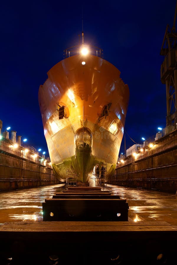Schip na het dokken stock afbeelding Schip na het dokken stock afbeelding