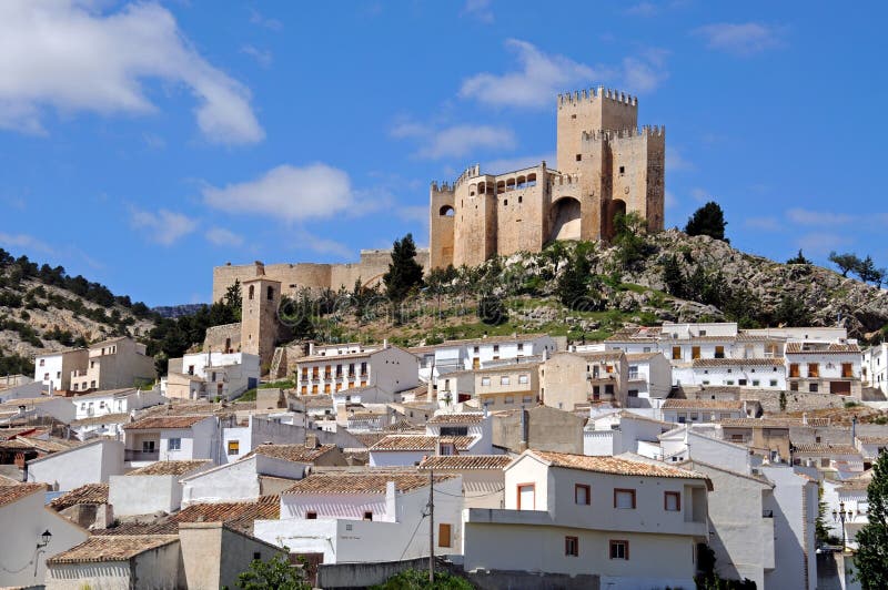 Schloss und Stadt Velez Blanco stockfotografie Schloss und Stadt Velez Blanco stockfotografie