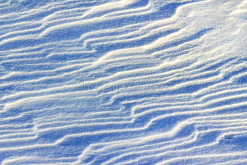 Schnee treibt morgens helles lizenzfreie stockbilder Schnee treibt morgens helles lizenzfreie stockbilder