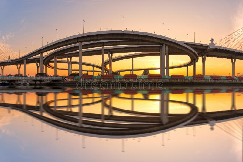 Schnellstraße die Infrastruktur für Transport stockbild Schnellstraße die Infrastruktur für Transport stockbild