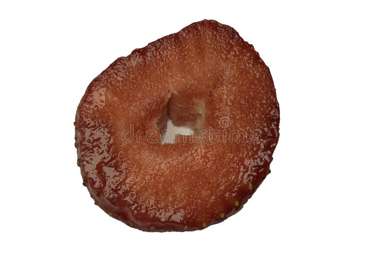 Schnitterdbeerscheiben-Oberflächenabschluß auf Makro isoliert stockbilder
