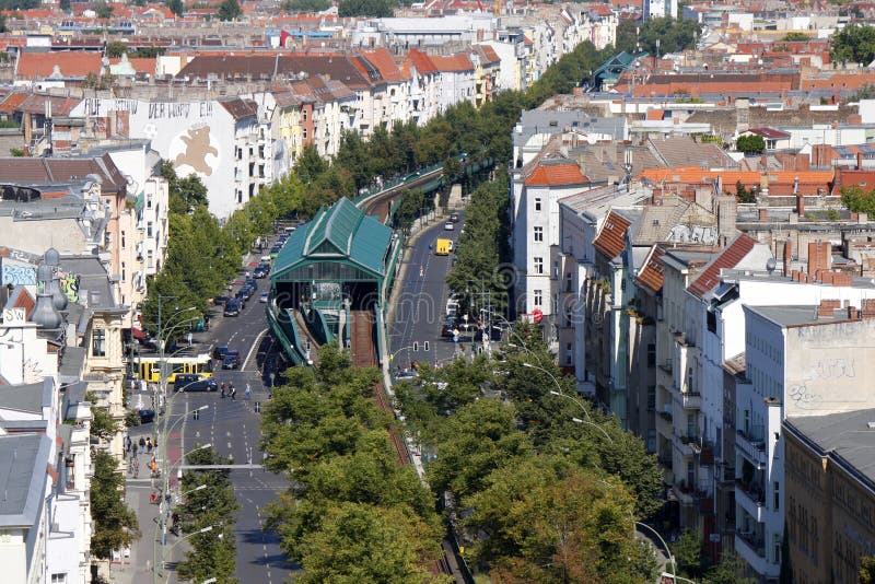 Schoenhauser Allee Berlino fotografia stock libera da diritti Schoenhauser Allee Berlino fotografia stock libera da diritti