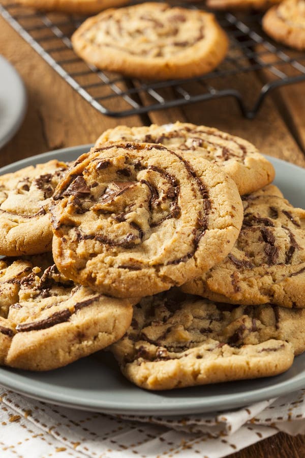 Schokolade Chip Peanut Butter Pinwheel Cookie Stockbild - Bild von teig ... Schokolade Chip Peanut Butter Pinwheel Cookie Stockbild - Bild von teig ...