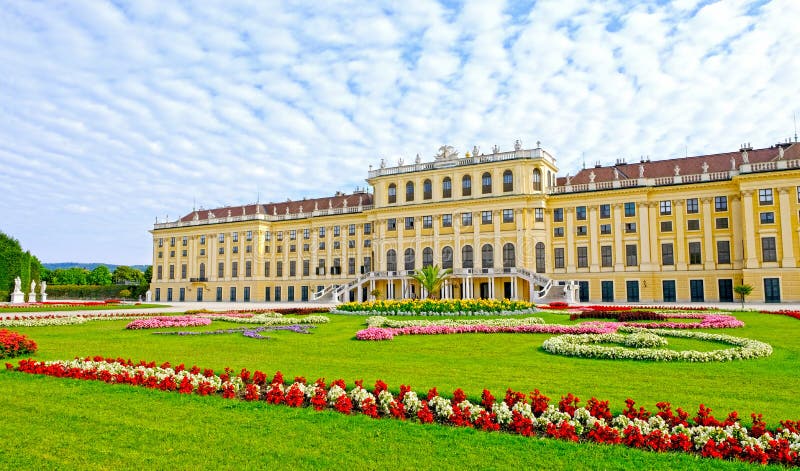 Schonbrunn Palace met mooie tuinen, Wenen