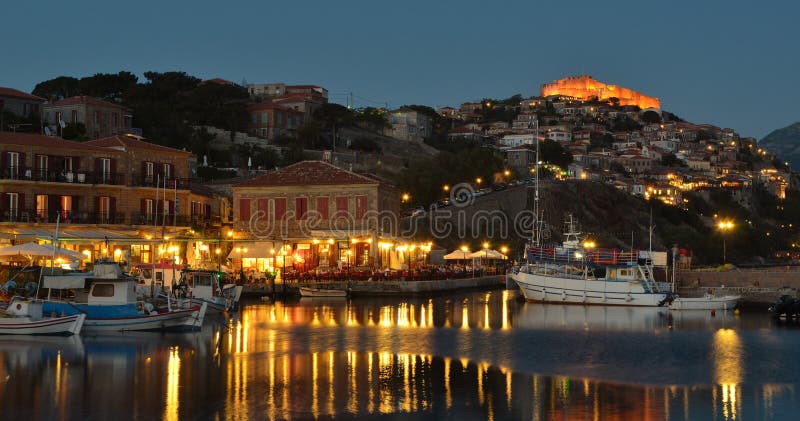 Schronienie restauracje Molyvos obraz royalty free Schronienie restauracje Molyvos obraz royalty free