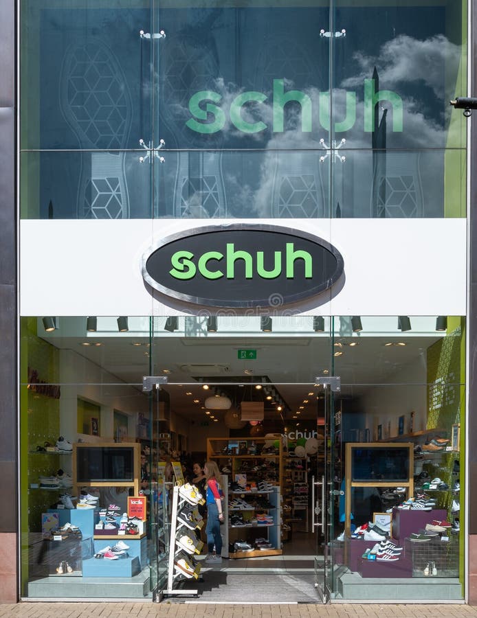 Schuh Logo and Sign. Schuh is a Footwear Retailer from the UK Editorial ...