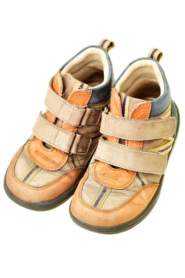 Schuhe der Kinder stockbild. Bild von kleinkind, tapsen 13600695