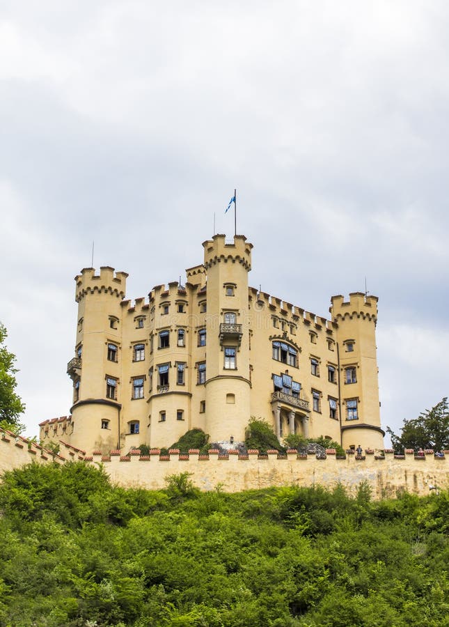 Schwangau, château de l'Allemagne Hohenschwangau image stock Schwangau, château de l'Allemagne Hohenschwangau image stock