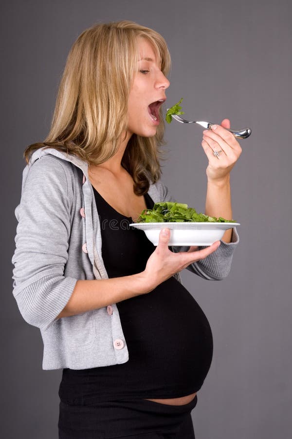 Schwangerschaft - gesundes Essen lizenzfreies stockfoto Schwangerschaft - gesundes Essen lizenzfreies stockfoto