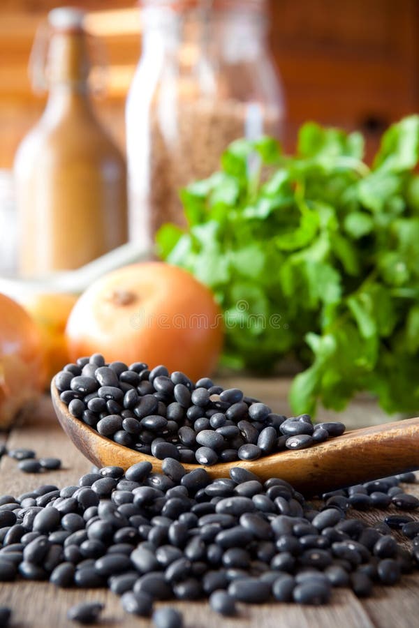 Schwarze Bohnen, Rote Bohnen Und Mungobohnen Stockbild - Bild von ... Schwarze Bohnen, Rote Bohnen Und Mungobohnen Stockbild - Bild von ...
