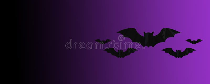 Schwarze, fliegende Fledermäuse auf violettem Hintergrund, halloween Banner lizenzfreie stockbilder