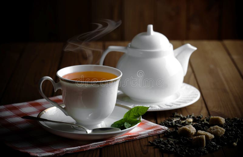 Schwarzer Tee ist ein heißes Getränk lizenzfreies stockfoto
