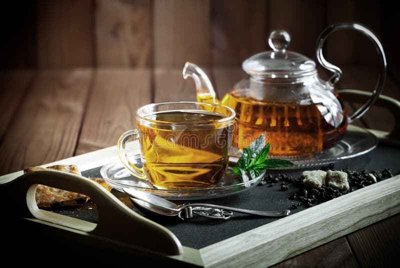 Schwarzer Tee ist ein heißes Getränk lizenzfreies stockfoto