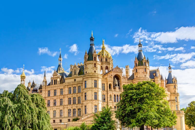Schwerin Palace in romantic Historicism architecture style stock photography Schwerin Palace in romantic Historicism architecture style stock photography