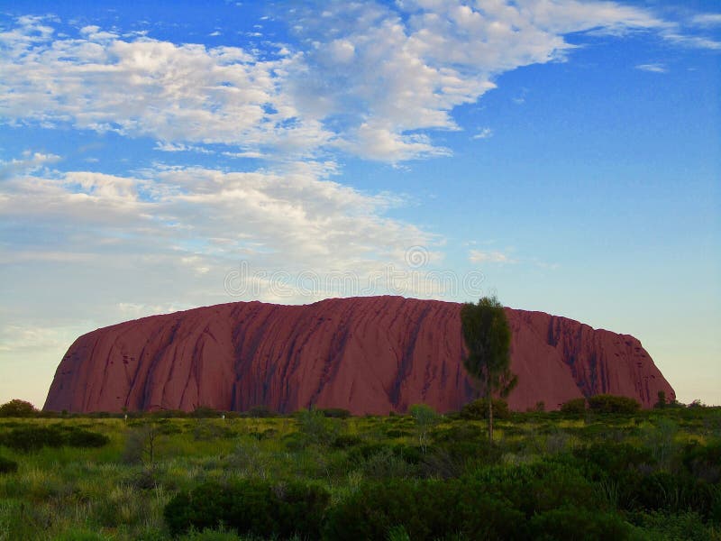 Schöne Ansicht von Ayers-Felsen Uluru stockbilder Schöne Ansicht von Ayers-Felsen Uluru stockbilder