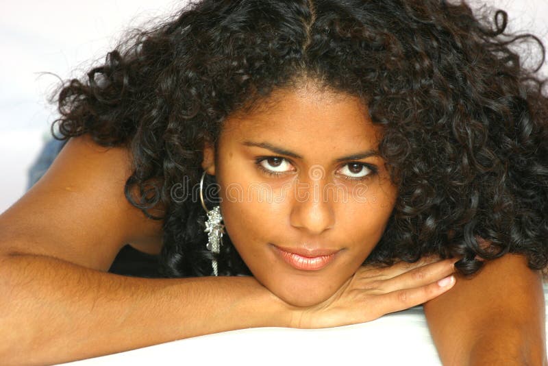 Schöne brasilianische Frau stockbild Schöne brasilianische Frau stockbild