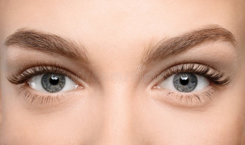 Schöne weibliche Augen mit den langen Wimpern, lizenzfreie stockfotografie Schöne weibliche Augen mit den langen Wimpern, lizenzfreie stockfotografie