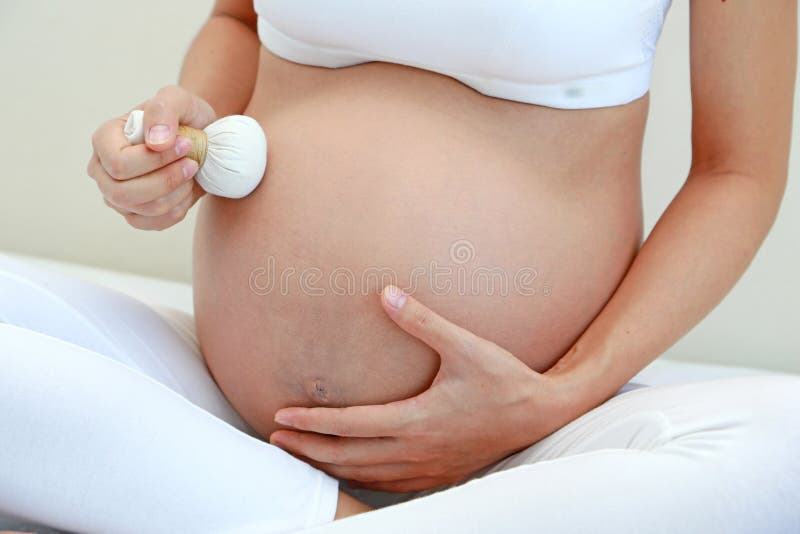 Schöner schwangerer Bauch stockbilder Schöner schwangerer Bauch stockbilder