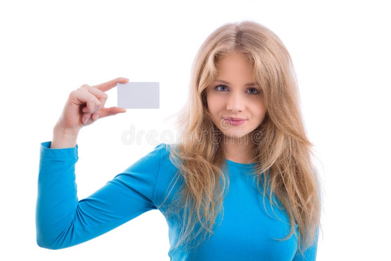 Schönes blondes Mädchen, das leere Visitenkarte zeigt stockbild Schönes blondes Mädchen, das leere Visitenkarte zeigt stockbild