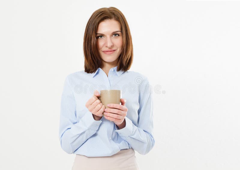 Schönes junges Geschäftsmädchen, das einen Becher mit einem heißen Getränk - schöner moderner Frau Brunette hält stockfotos Schönes junges Geschäftsmädchen, das einen Becher mit einem heißen Getränk - schöner moderner Frau Brunette hält stockfotos