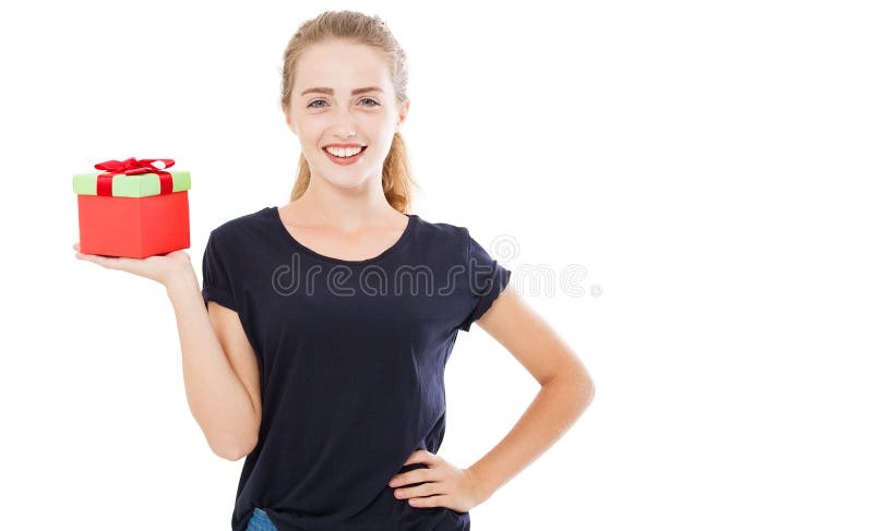 Schönes Lächelnblondinen-Holdinggeschenk über lokalisiertem Hintergrund mit dem Überraschungsgesicht, das Finger auf, Kopienraum lizenzfreies stockfoto Schönes Lächelnblondinen-Holdinggeschenk über lokalisiertem Hintergrund mit dem Überraschungsgesicht, das Finger auf, Kopienraum lizenzfreies stockfoto