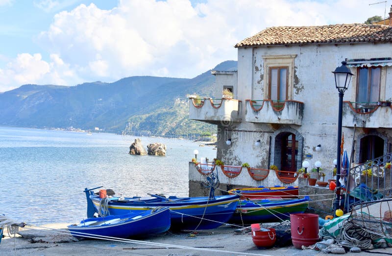 Scilla, oud vissersdorp in Calabrië royalty-vrije stock foto's