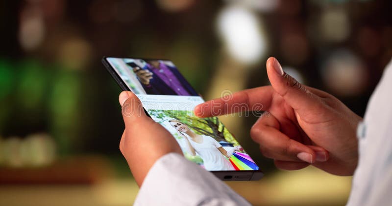 Scinder Et Défiler Le Contenu photo libre de droits
