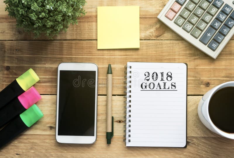 Scopi di concetto 2018 del nuovo anno fotografia stock libera da diritti Scopi di concetto 2018 del nuovo anno fotografia stock libera da diritti